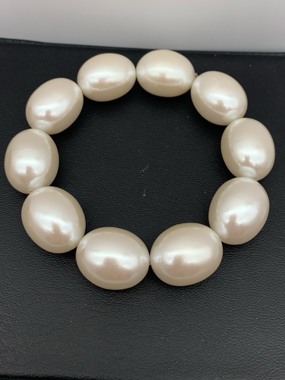 Chunky Oval Cream faux Pearl Stretch Bracelet